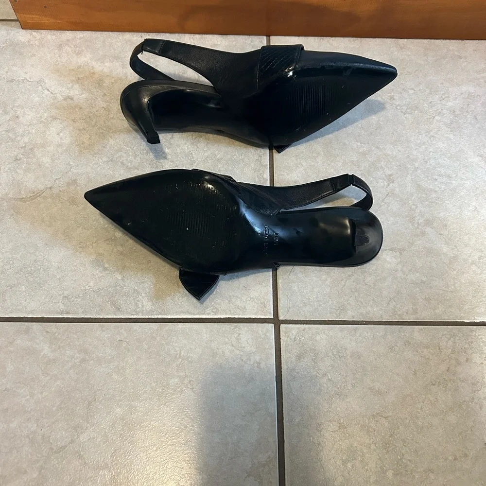 Elegant Black Slingback Heels - Picture 6 of 8